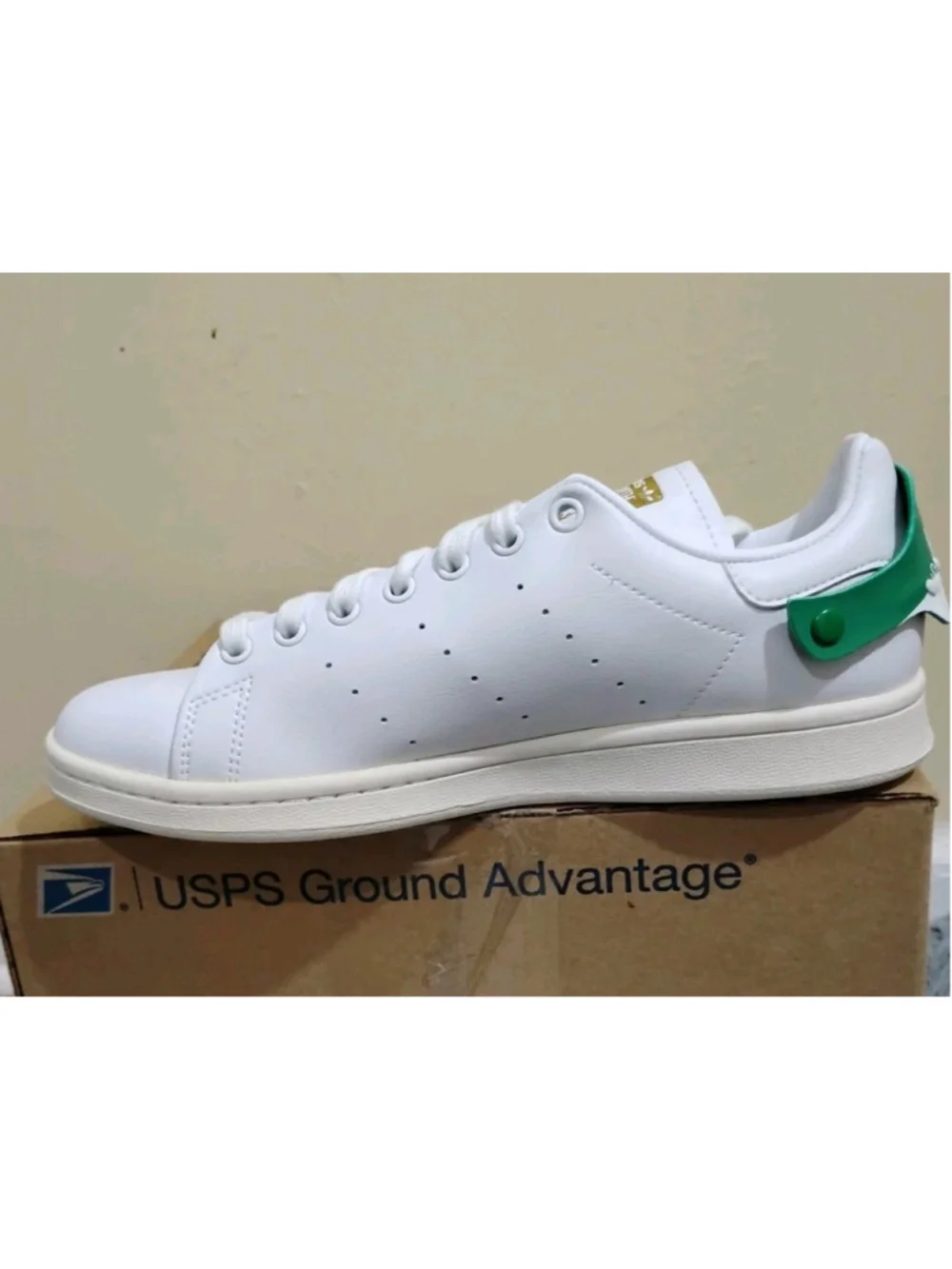 Adidas Stan Smith Men's Size 9.5 White Green Sneakers GX3309